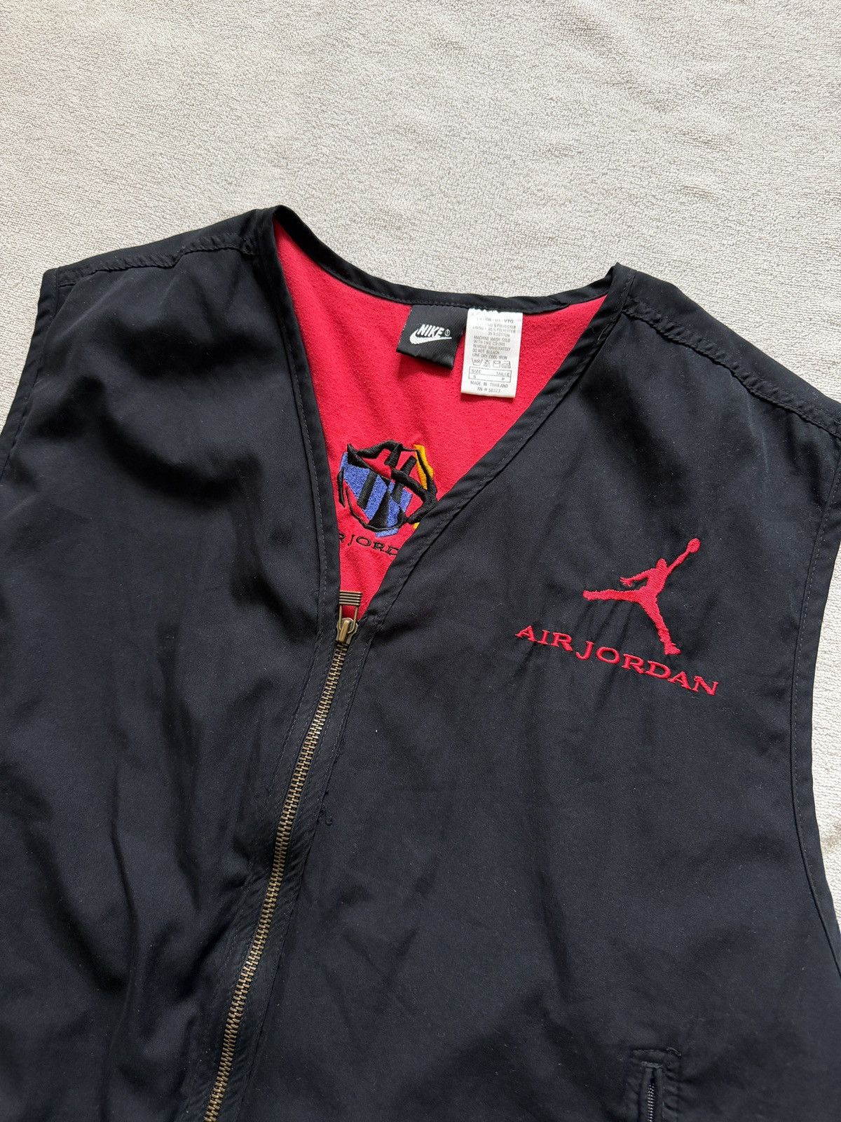 Jordan Brand Nike air jordan vintage vest big logo back 90s Size US S / EU 44-46 / 1 - 6 Thumbnail