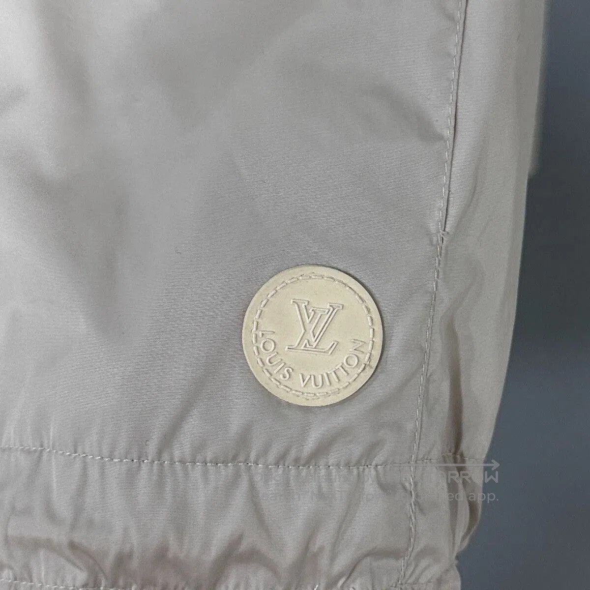 Louis Vuitton Louis Vuitton Hooded Coat. Size XS / US 0-2 / IT 36-38 - 5 Thumbnail