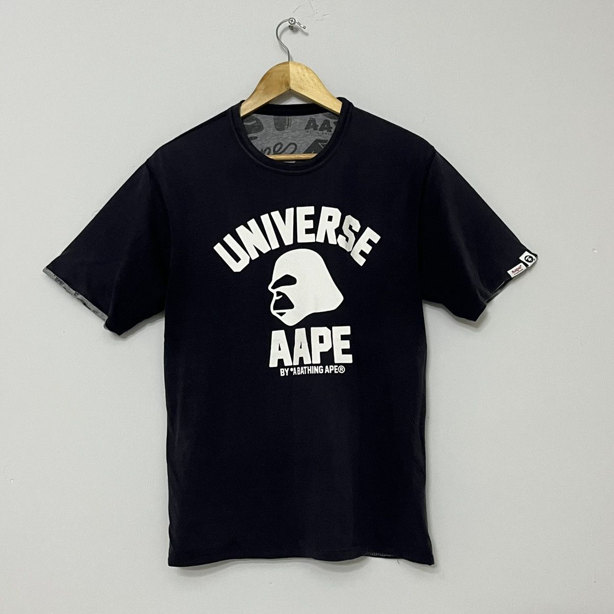 Aape × Bape Universe Aape by A Bathing Ape AOP All Logo Reversible sz L Size US L / EU 52-54 / 3 - 2 Thumbnail