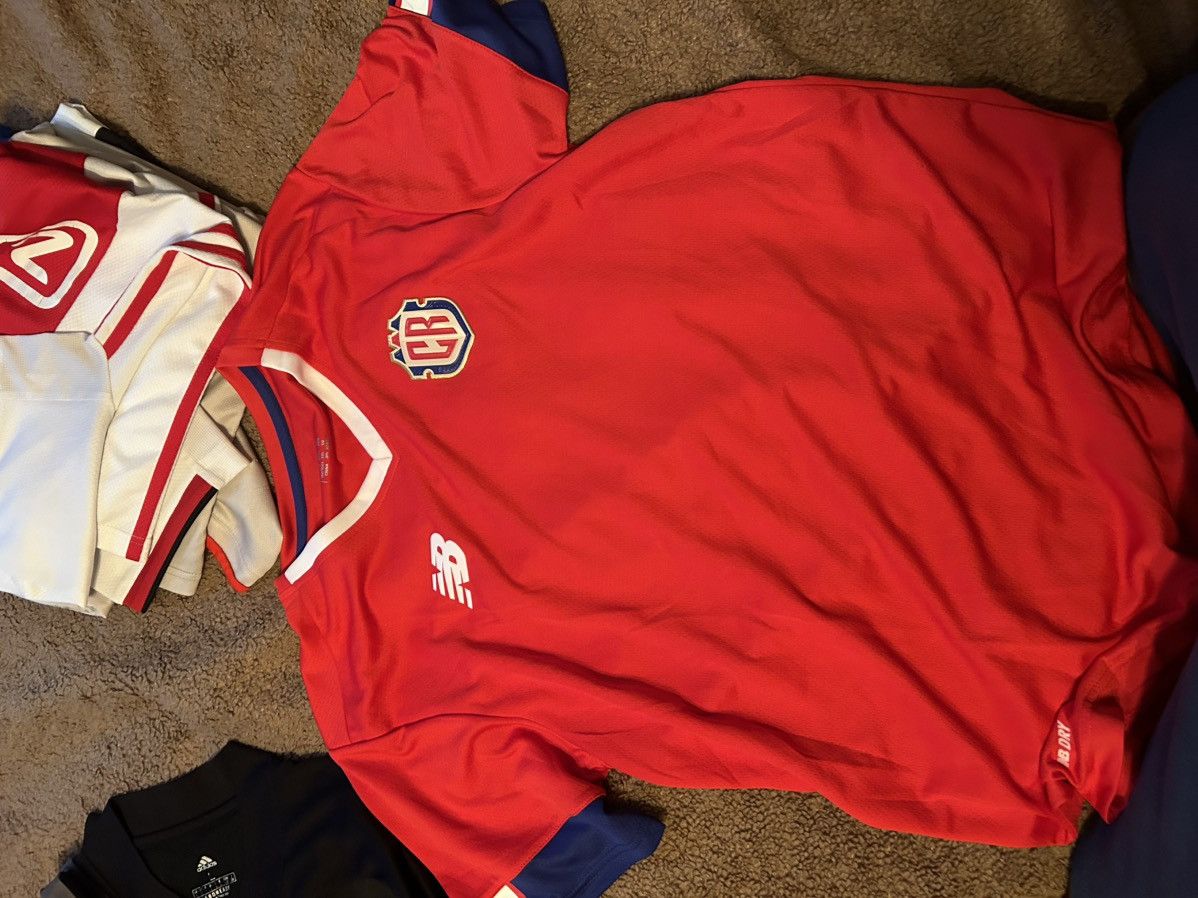 Adidas Soccer Jerseys Size US L / EU 52-54 / 3 - 7 Thumbnail