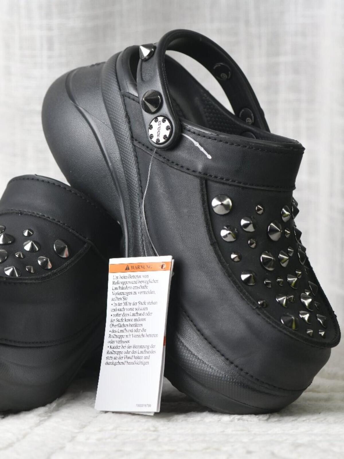 Crocs Crocs Classic Bae Clogs w Silver Spikes | Black Size US 4 / IT 34 - 3 Thumbnail