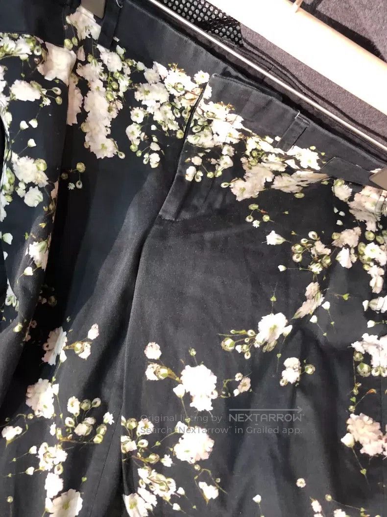 Givenchy Givenchy Floral Print Pants Size US 34 / EU 50 - 4 Thumbnail