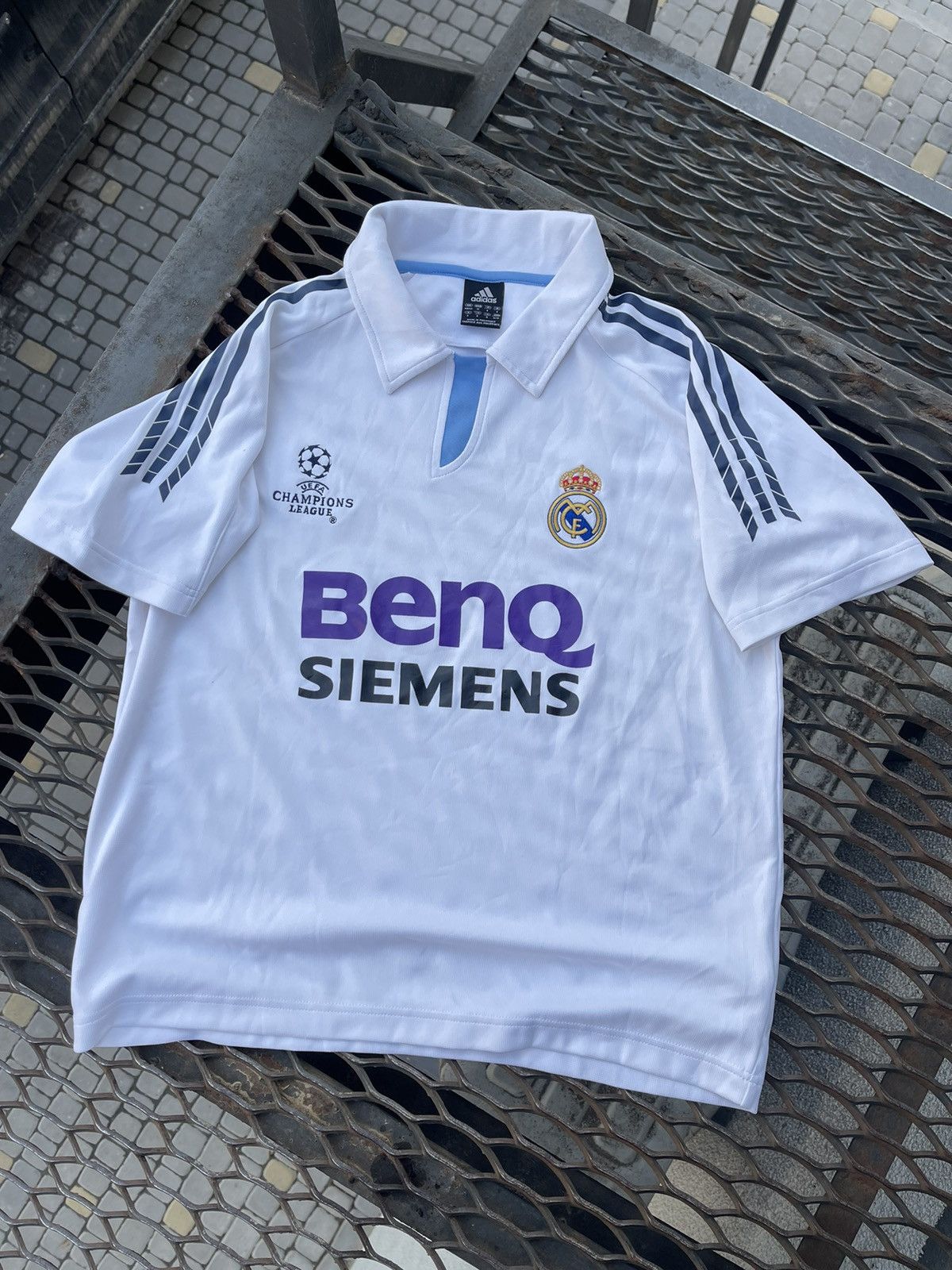2005 Adidas Real Madrid vintage soccer jersey galacticas