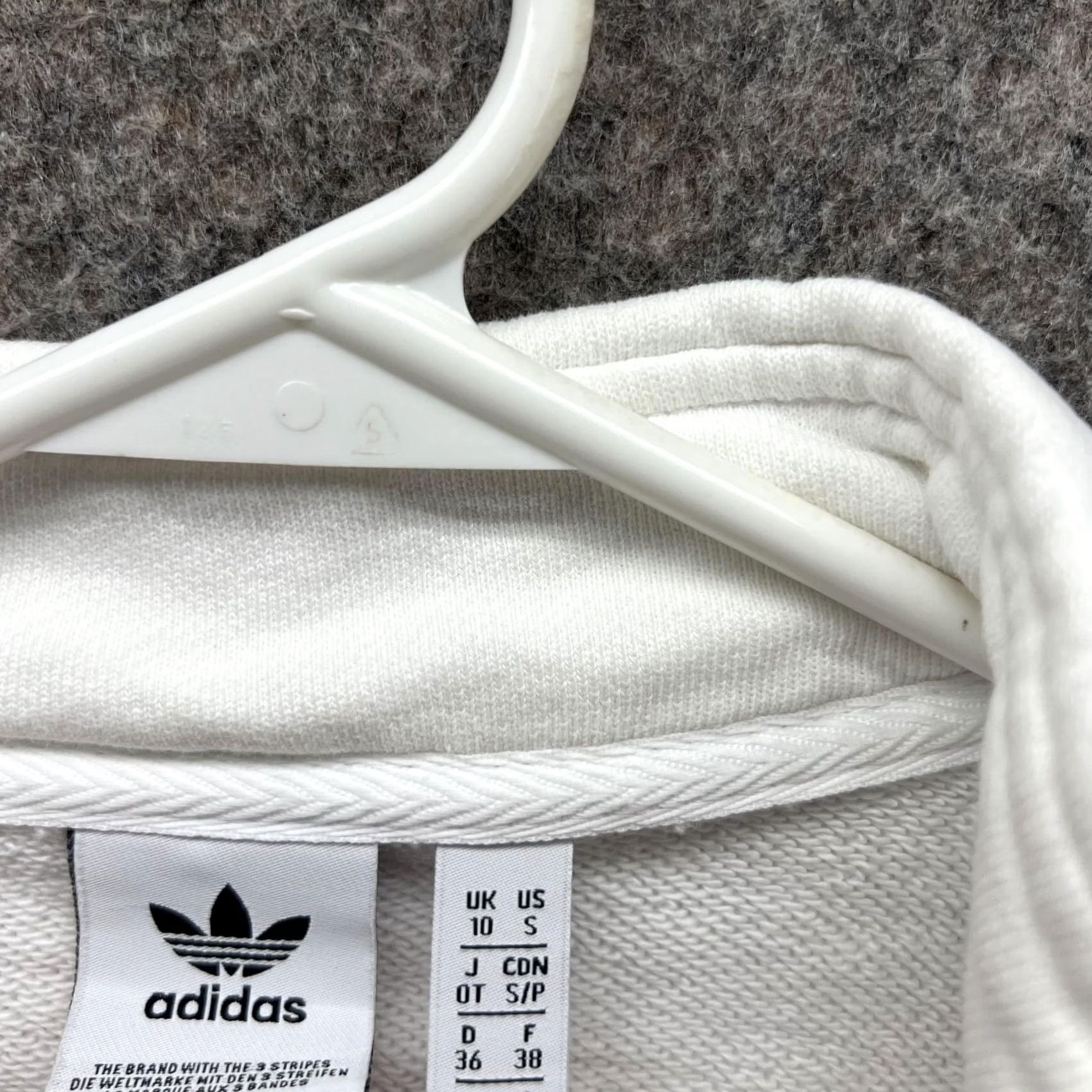 Adidas Adidas Sweater Women Small Trefoil White Cropped 1/2 Zip Pullover Sweatshirt Fleece Cotton Long Sleeve Logo Regular VINTAGE: No Size S / US 4 / IT 40 - 6 Thumbnail