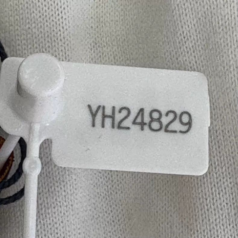Louis Vuitton Louis Vuitton White Flower Logo Embroidery Knit Crew Neck Size US XL / EU 56 / 4 - 8 Thumbnail