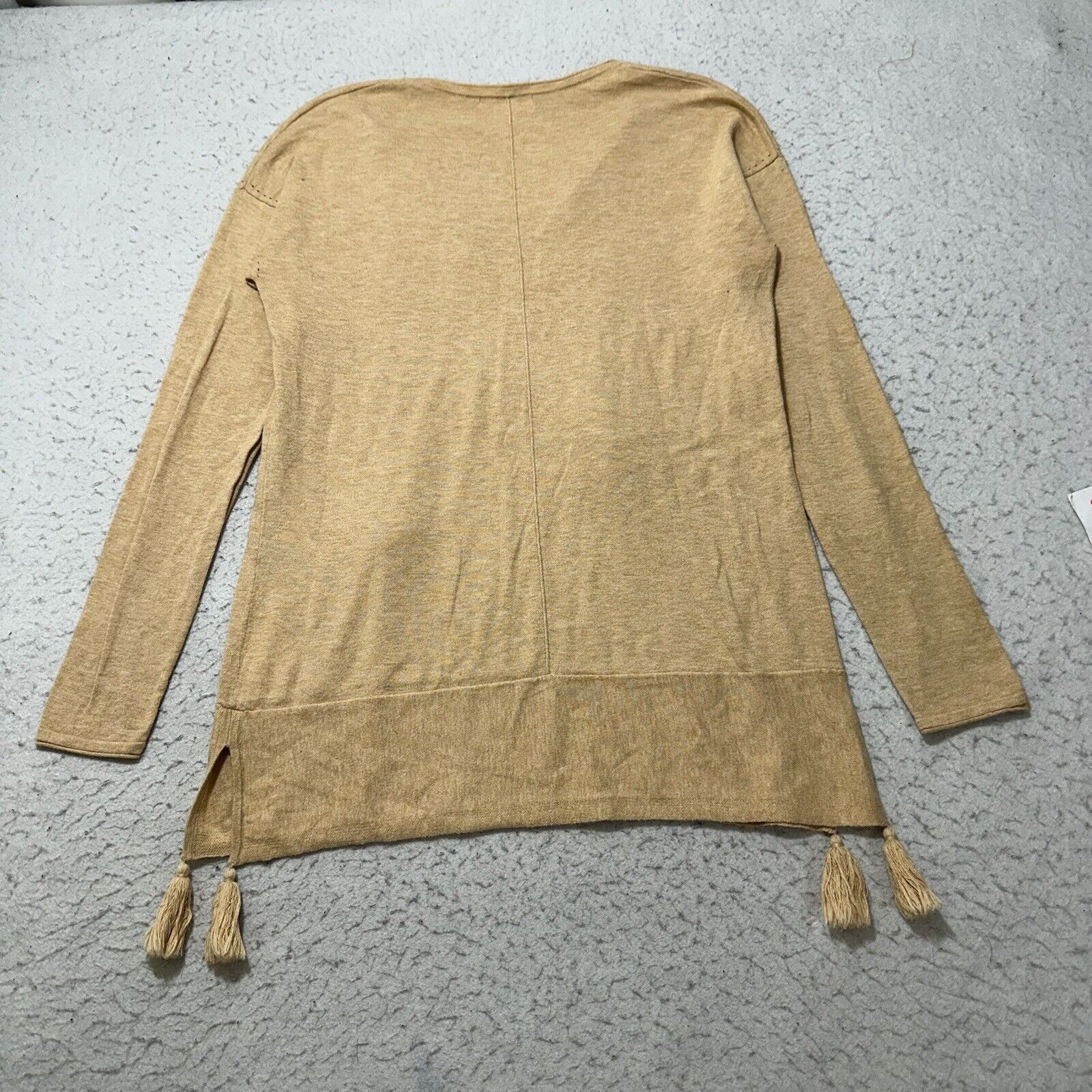 Lilly Pulitzer Lilly Pulitzer XS Lightweight Boho Sweater Tasseled Cream Size XS / US 0-2 / IT 36-38 - 11 Thumbnail