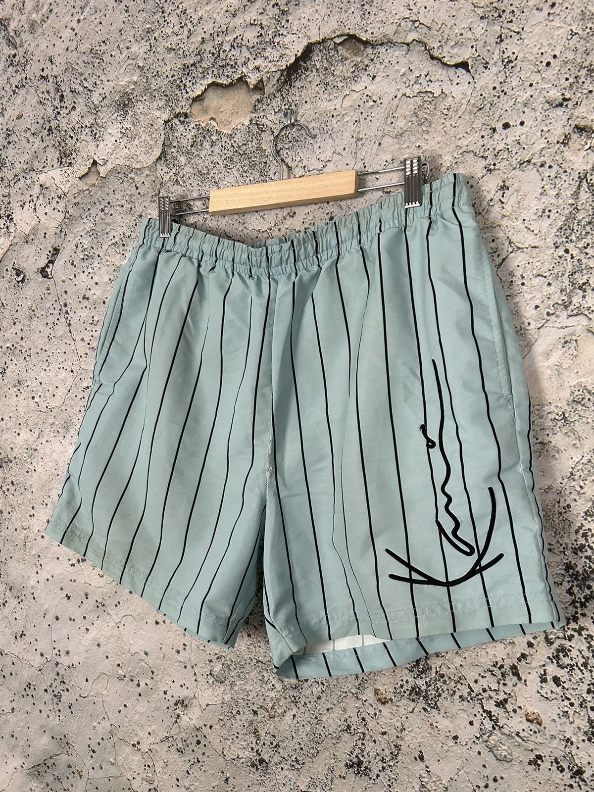 Karl Kani Vintage Karl Kani Streetwear Shorts Rap Hype Retro Size US 36 / EU 52 - 2 Thumbnail