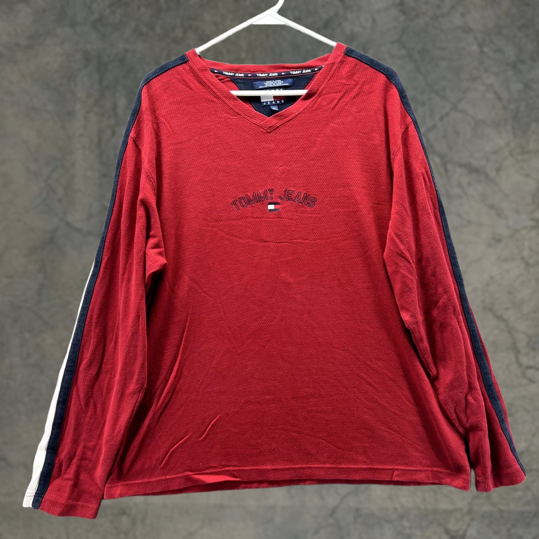 Vintage Tommy Jeans Shirt Mens XL Red Long Sleeve V Neck Thermal Flag Logo Tee Size US XL / EU 56 / 4 - 1 Thumbnail