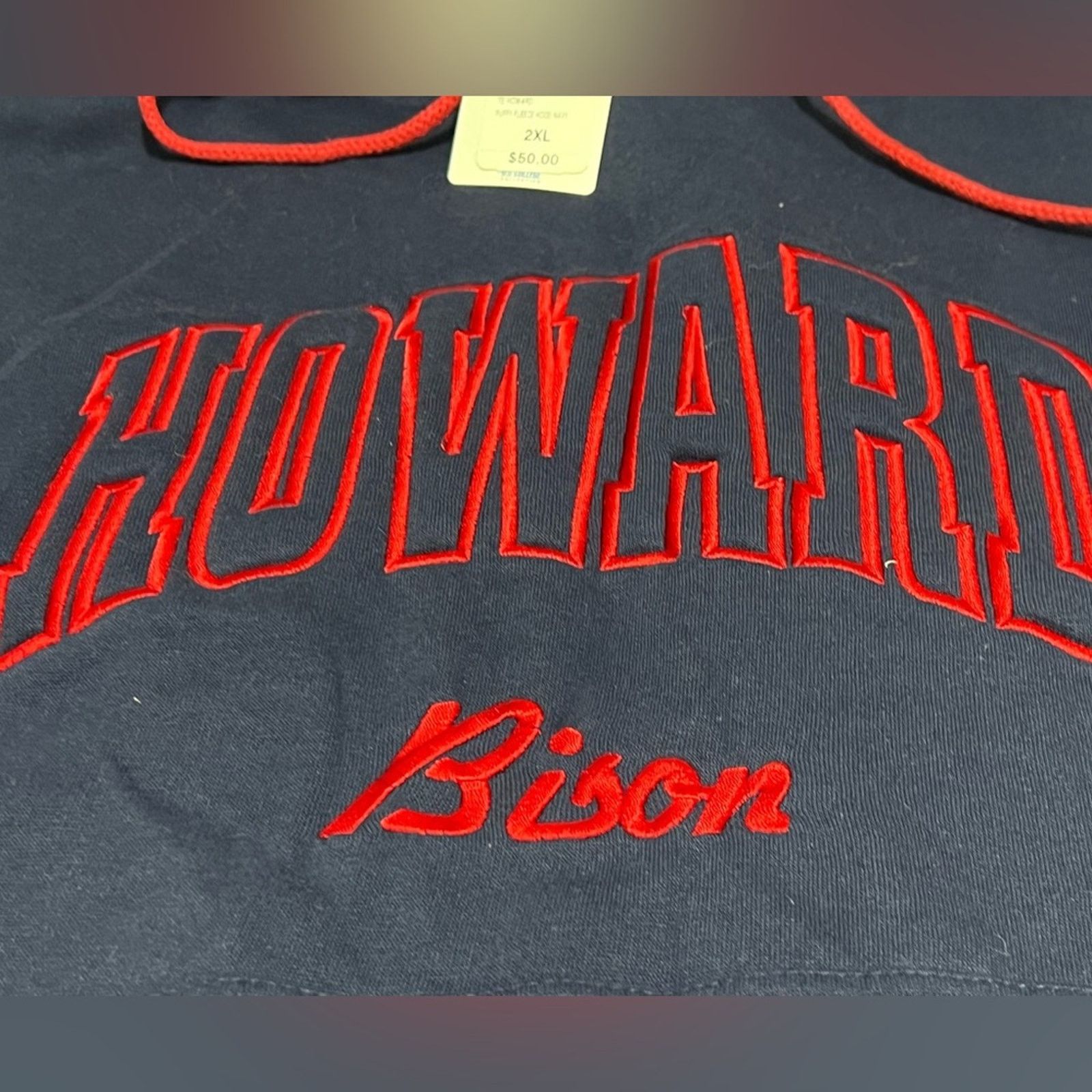 Foot Locker Vintage Foot Locker Embroidered Howard Bison Pullover Hoodie Size US XXL / EU 58 / 5 - 4 Thumbnail