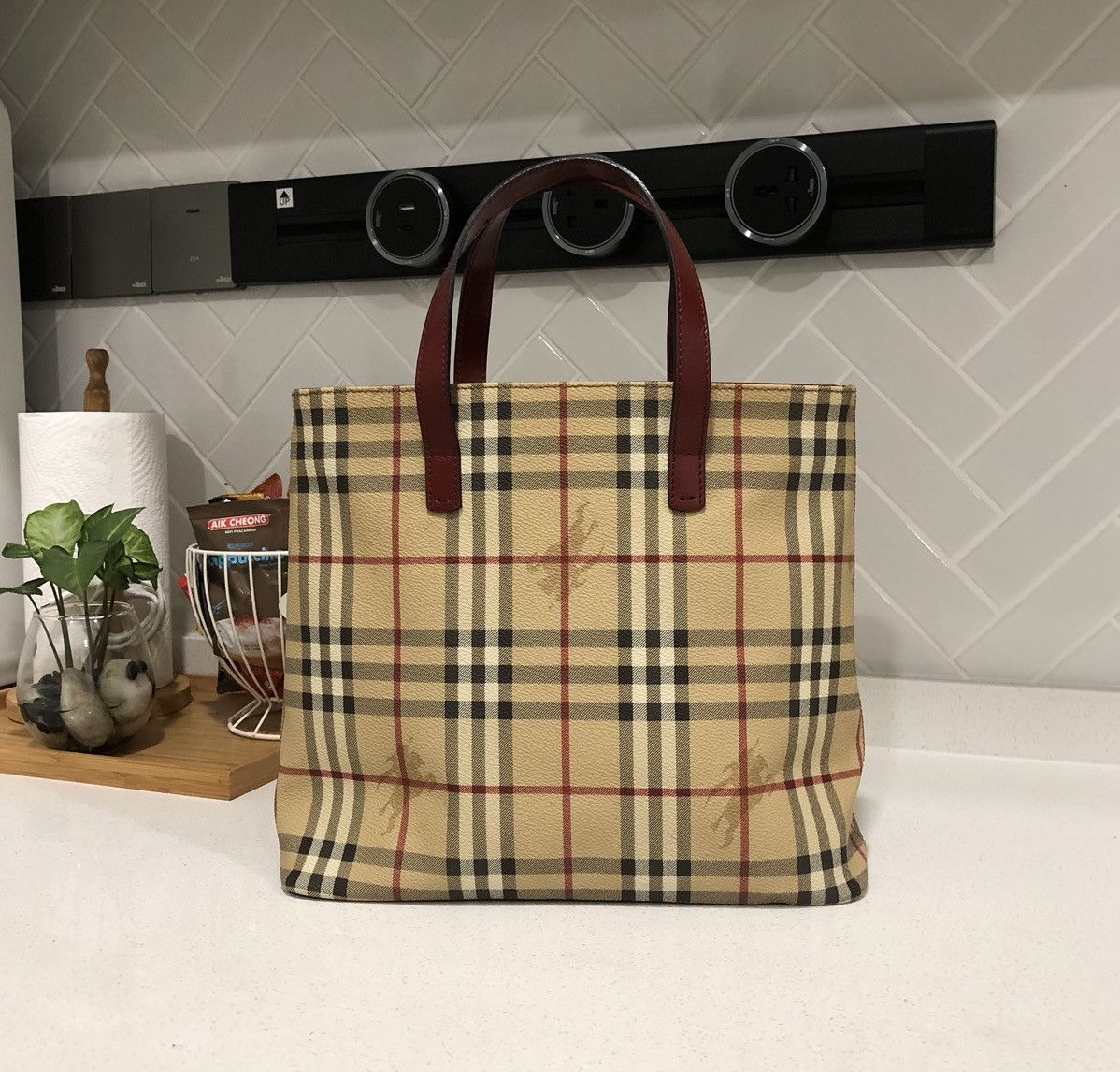 Burberry BURBERRY Nova Check Tote Bag PVC Leather Beige Auth T-03-01 Size ONE SIZE - 3 Thumbnail