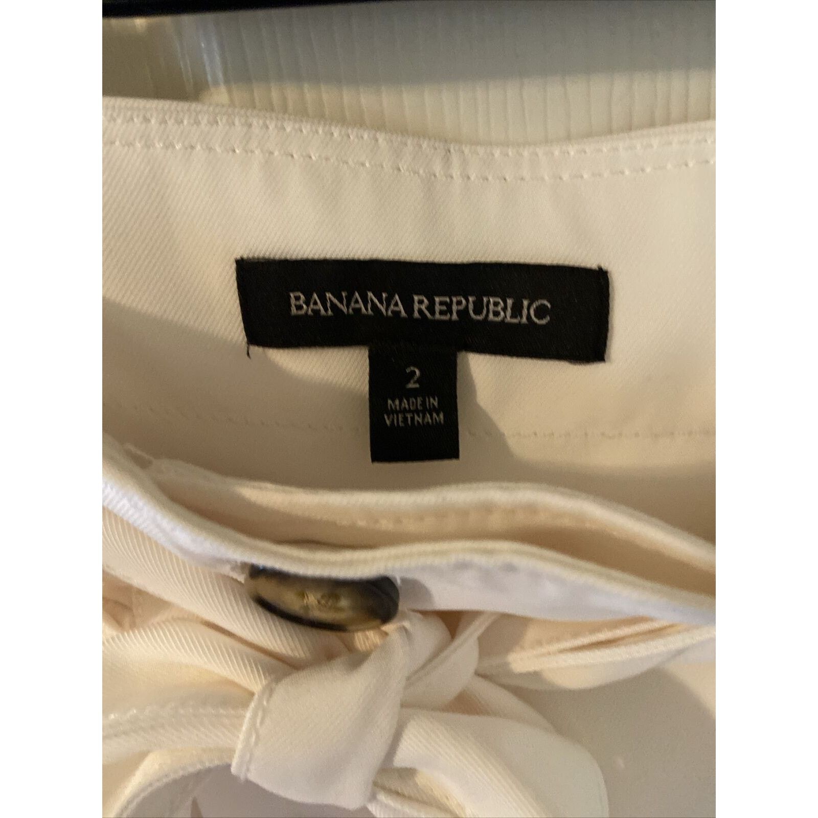 Banana Republic Banana Republic Lined Mini Skirt 2 Cream Buttons Tie Waist Size 26" / US 2 / IT 38 - 2 Thumbnail