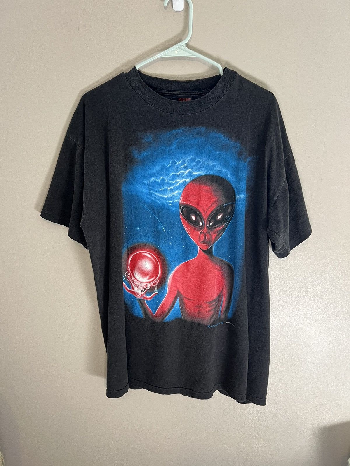 Image of Vintage 1997 Fashion Victim Alien Tee in Black, Men's (Size XL)