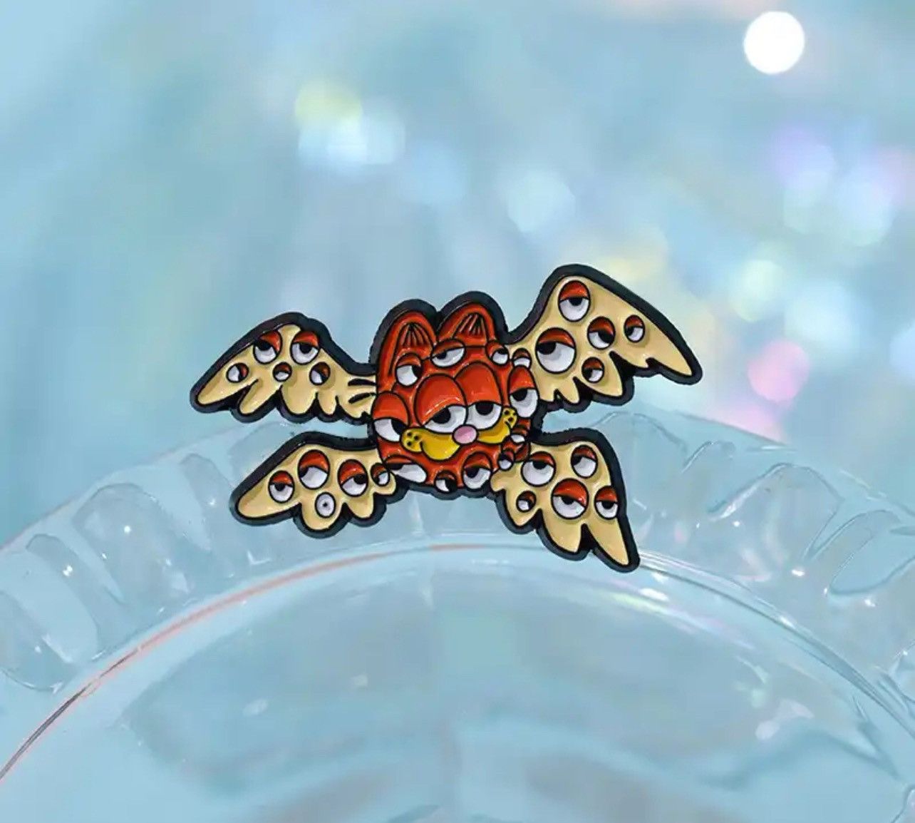 Vintage Cat With Many Eyes Enamel Pin Size ONE SIZE - 5 Thumbnail