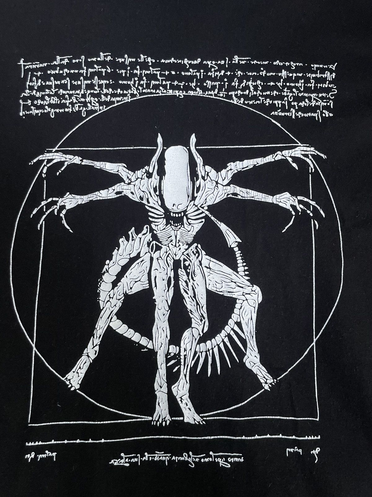Expert Horror Vintage Alien Da Vinci T-Shirt 00’s Black Art RARE Size US M / EU 48-50 / 2 - 3 Thumbnail
