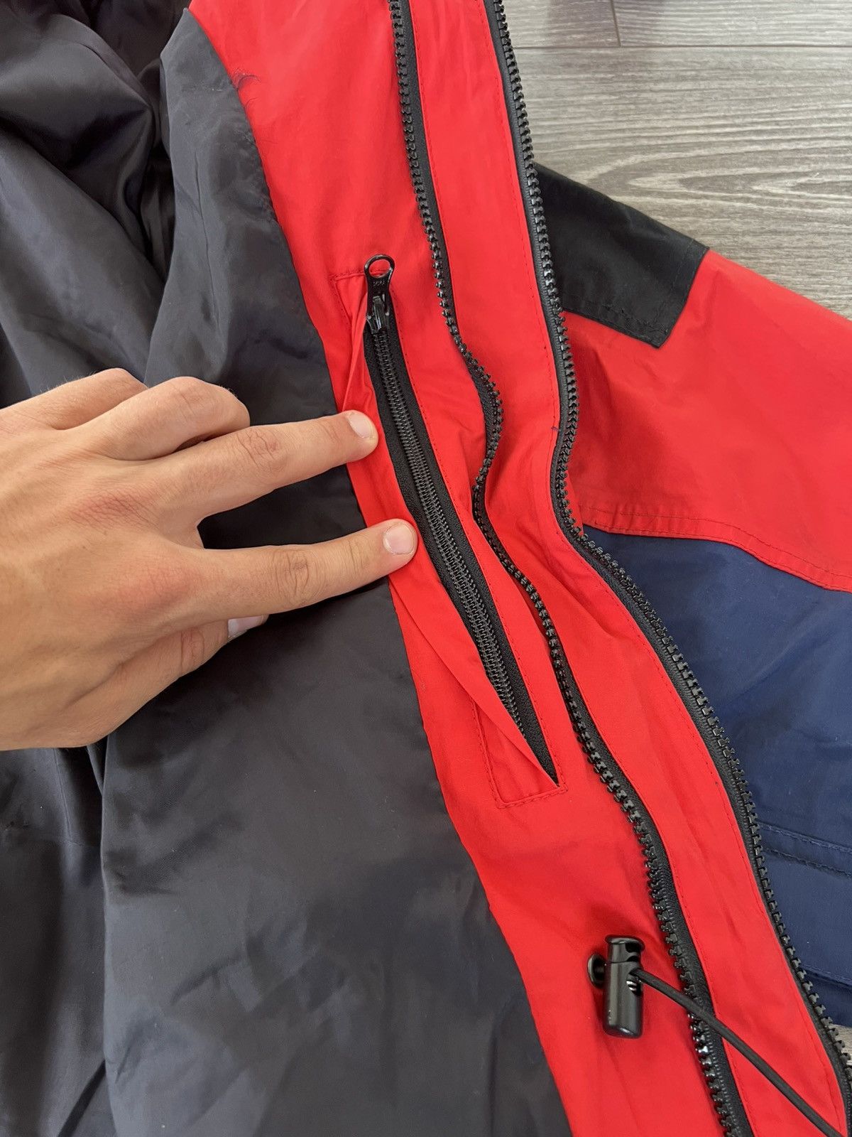 Helly Hansen VINTAGE‼️ Helly Hansen Rare 90s Waterproof Gorpcore Jacket Size US L / EU 52-54 / 3 - 20 Thumbnail