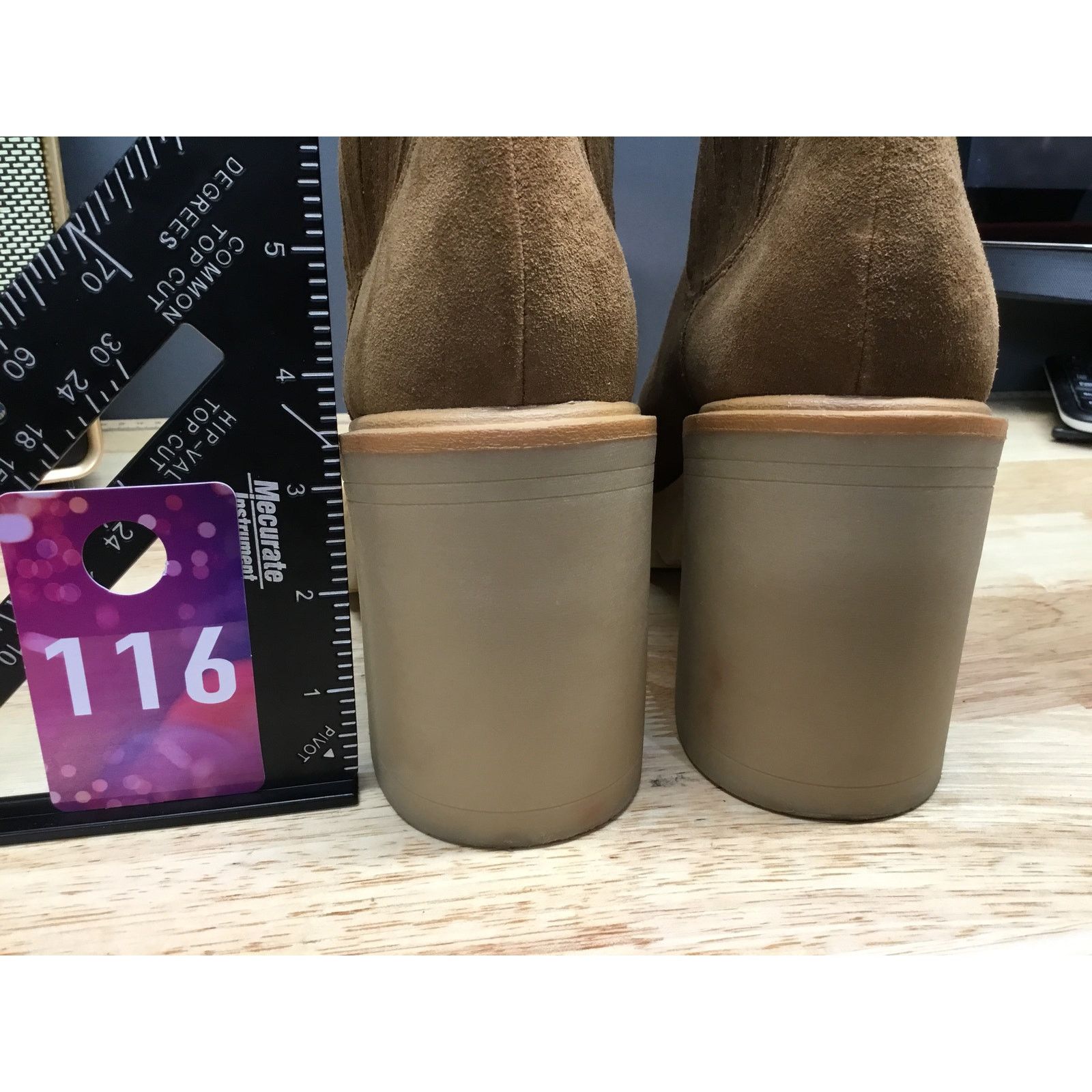 Dolce Vita Dolce Vita Caster H2O Boots Women 10 Suede Heel Ankle Boots Size US 10 / IT 40 - 3 Thumbnail