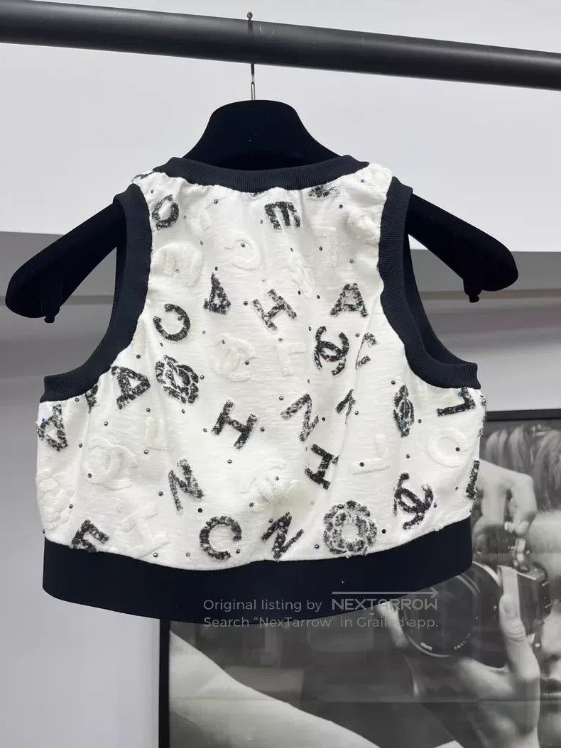 Chanel Chanel Black and white embossed logo vest Size S / US 4 / IT 40 - 3 Thumbnail