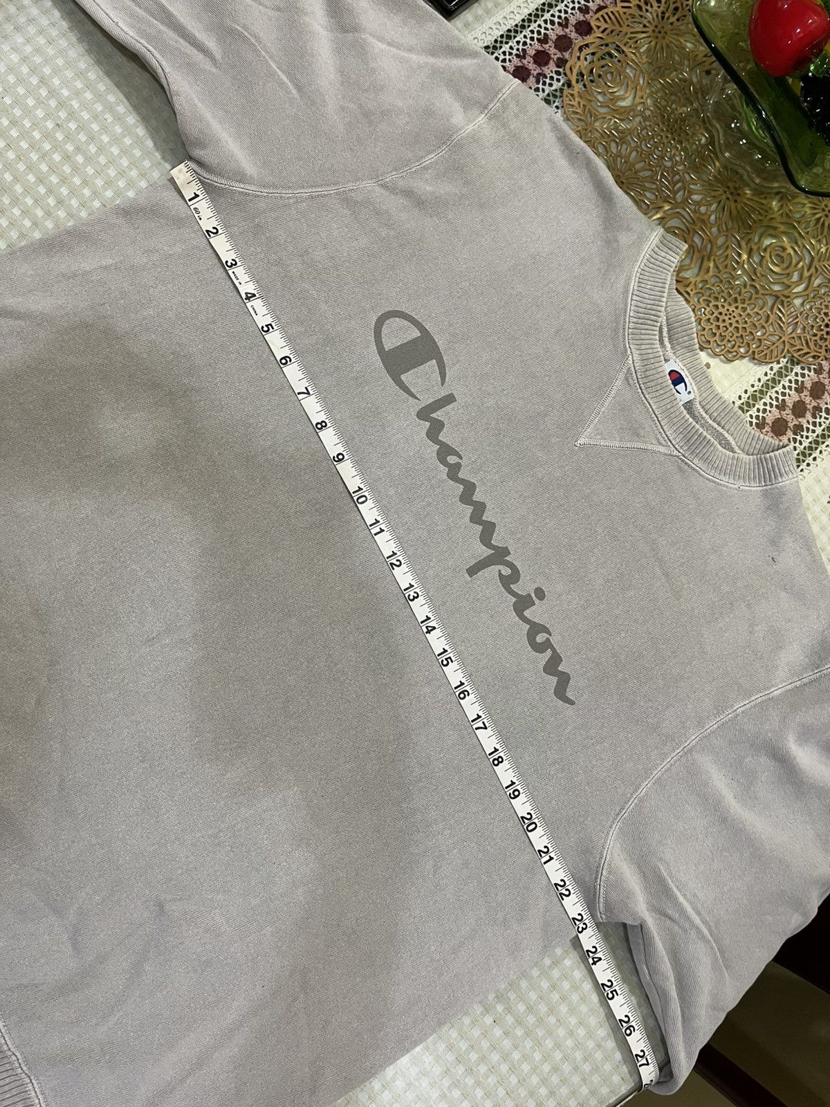 Champion vintage 90s Champion with a gray embroidered spell-out logo Size US M / EU 48-50 / 2 - 8 Thumbnail