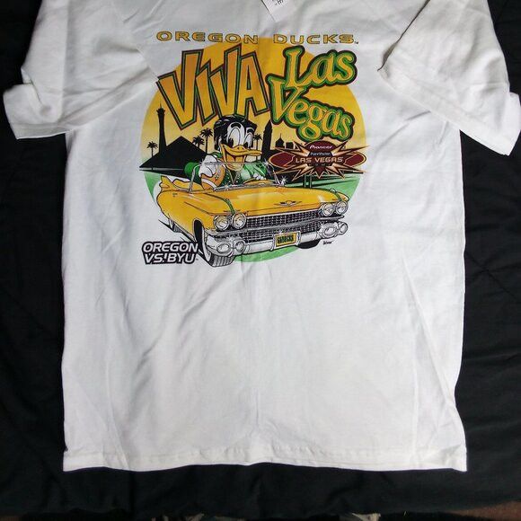 Gildan NWT Deadstock Oregon Ducks Viva Las Vegas Bowl 2006 T-Shirt Size US M / EU 48-50 / 2 - 3 Thumbnail