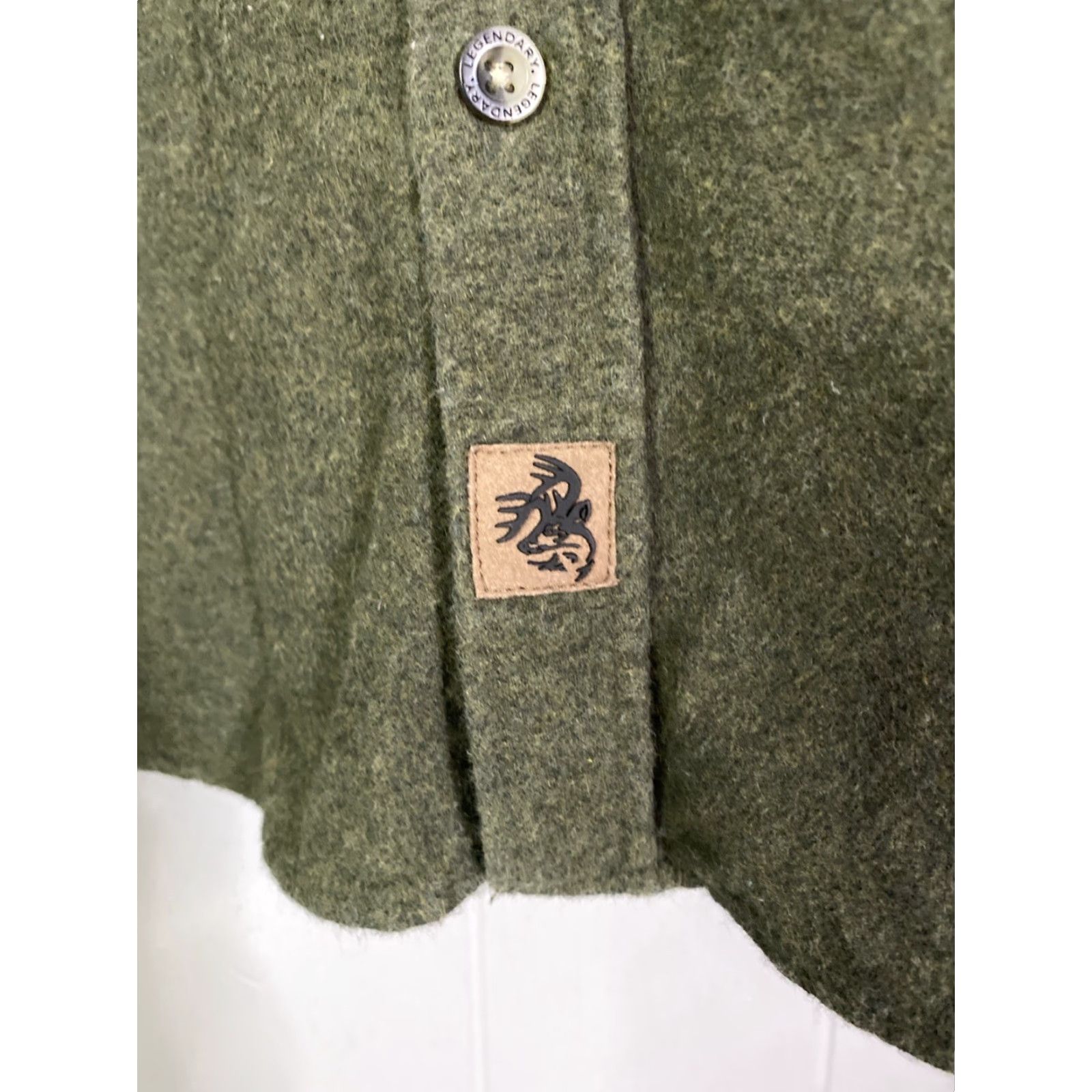 Vintage Legendary Whitetails Shirt Mens XL Green Button Down HeavyFlannel Outdoor Pocket Size US XL / EU 56 / 4 - 4 Thumbnail