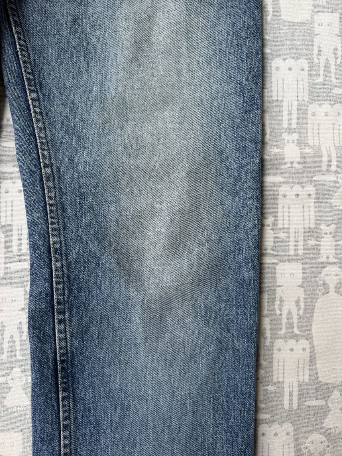 Helmut Lang Helmut Lang 2000 Thrashed Classic Cut Denim Jeans Size US 32 / EU 48 - 5 Thumbnail