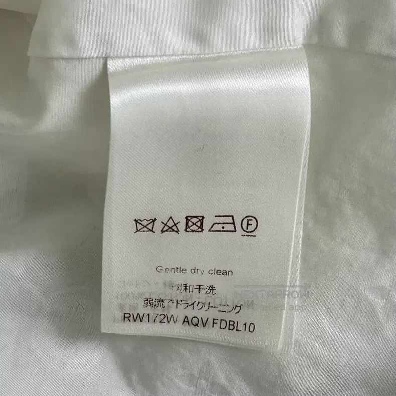 Louis Vuitton Louis Vuitton White embossed shirt Size XS / US 0-2 / IT 36-38 - 4 Thumbnail