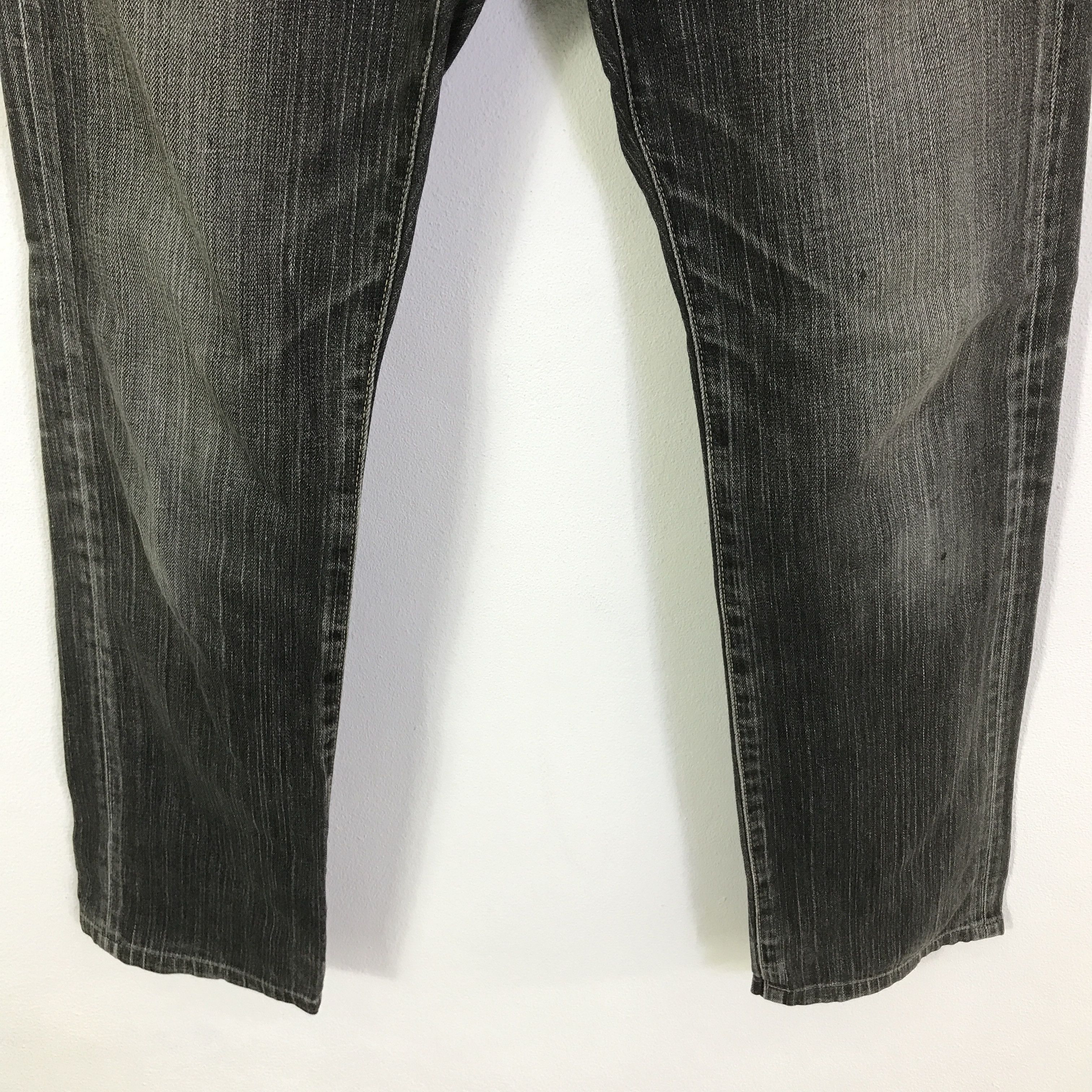 Japanese Brand Japanese Brand Uniqlo Black faded Denim jeans pants K74B13 Size US 30 / EU 46 - 3 Thumbnail