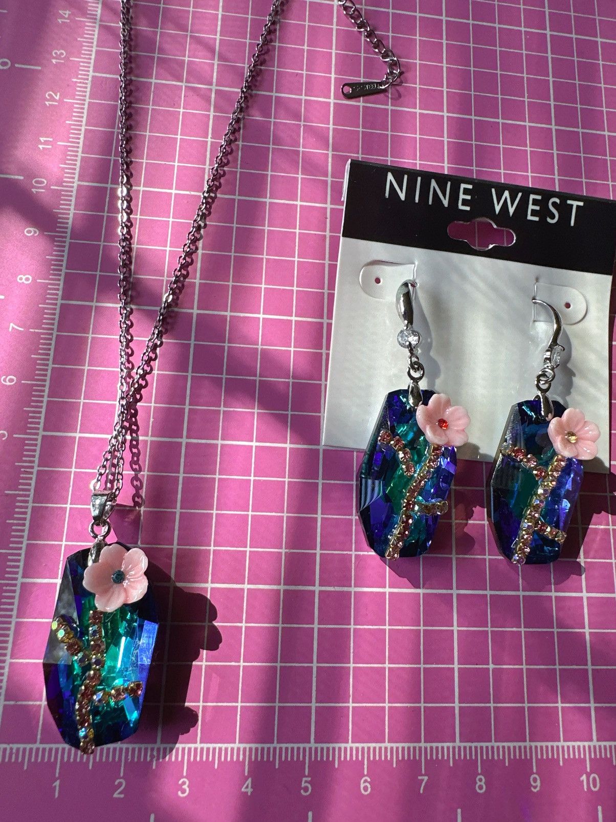 Designer Nine West 2pc set necklace + earring Flower crystal Multi Size ONE SIZE - 5 Thumbnail