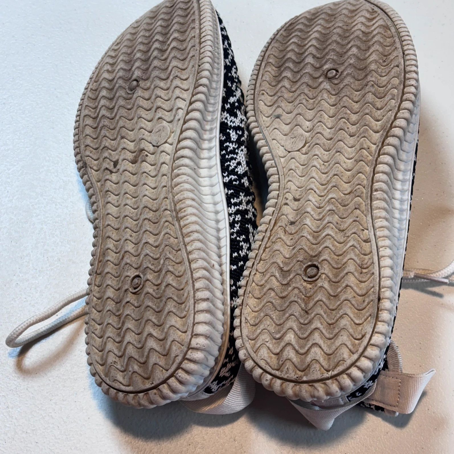 Kendall And Kylie Kendall + KYLIE Brandy Knit women's Sz 7 Shoes Size US 7 / IT 37 - 9 Thumbnail