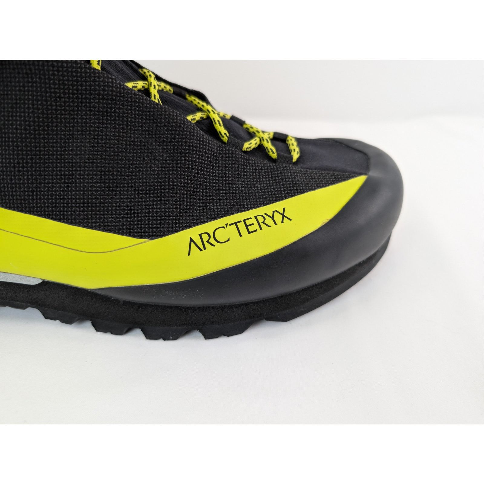 Arc'teryx o1rshd1 Acrux LT GTX mountaineering boots in black/yellow Size US 13 / EU 46 - 4 Thumbnail