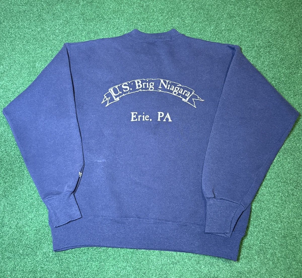 Vintage Vintage 80s U.S Brig Niagara Flagship Erie PA Lrg Crewneck Size US L / EU 52-54 / 3 - 7 Thumbnail