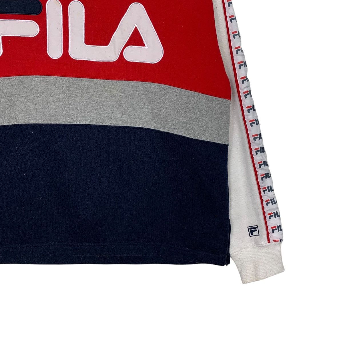 Fila FILA Big Logo Sidetape Crewneck Sweatshirt #2520-C114 Size US M / EU 48-50 / 2 - 4 Thumbnail