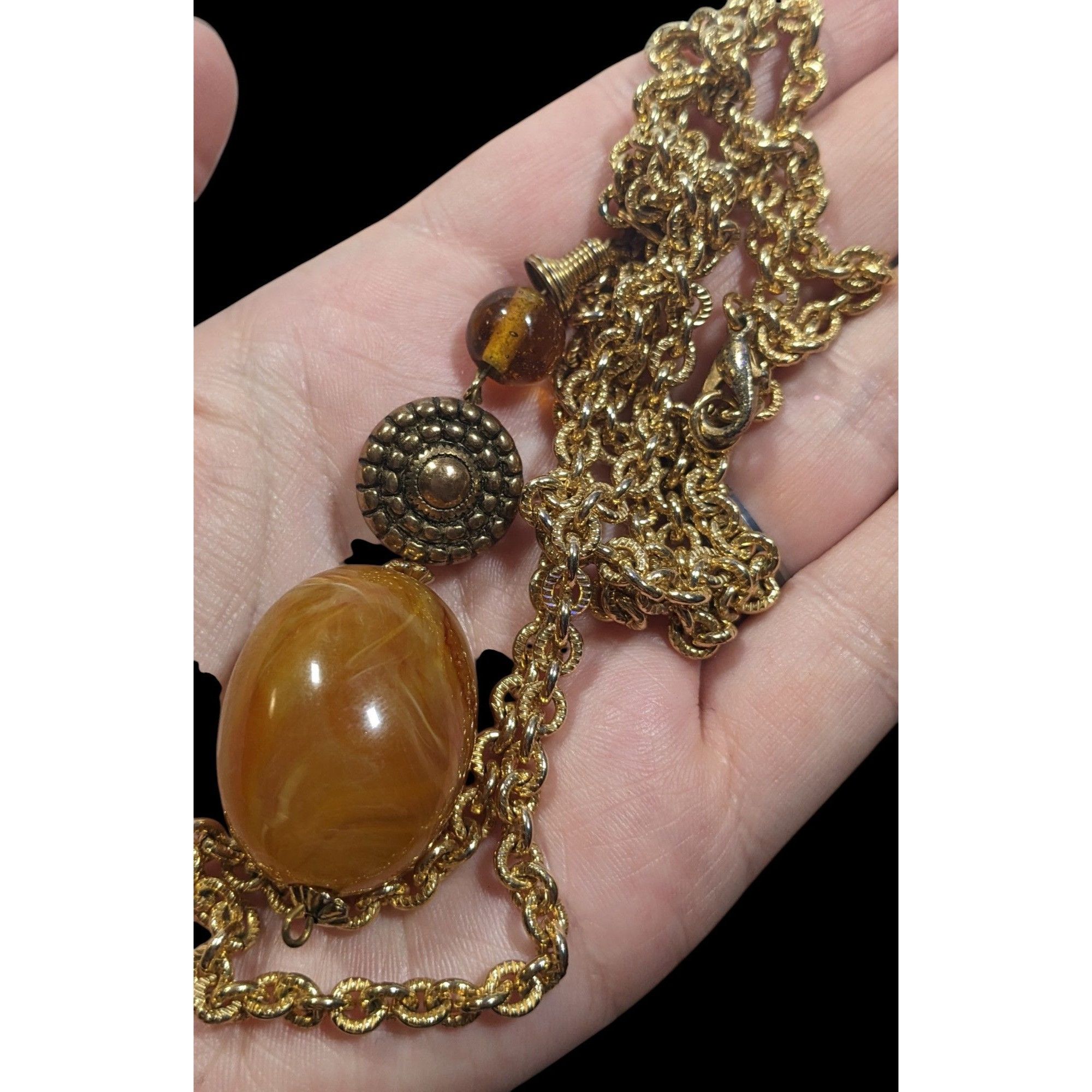 Other Retro Gold Tone And Honey Pendant Necklace Size ONE SIZE - 4 Thumbnail