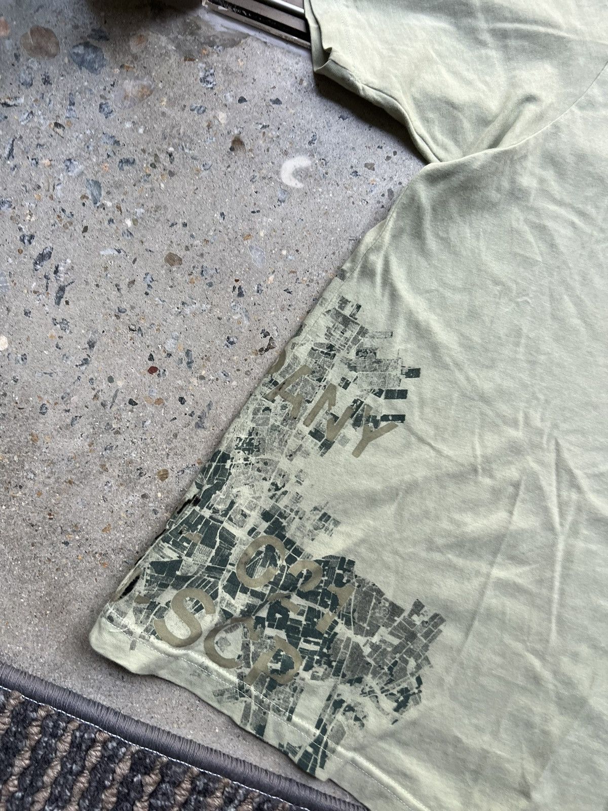 C.P. Company C.P. COMPANY RARE TEE CASUALS MASSIMO OSTI Size US L / EU 52-54 / 3 - 10 Thumbnail
