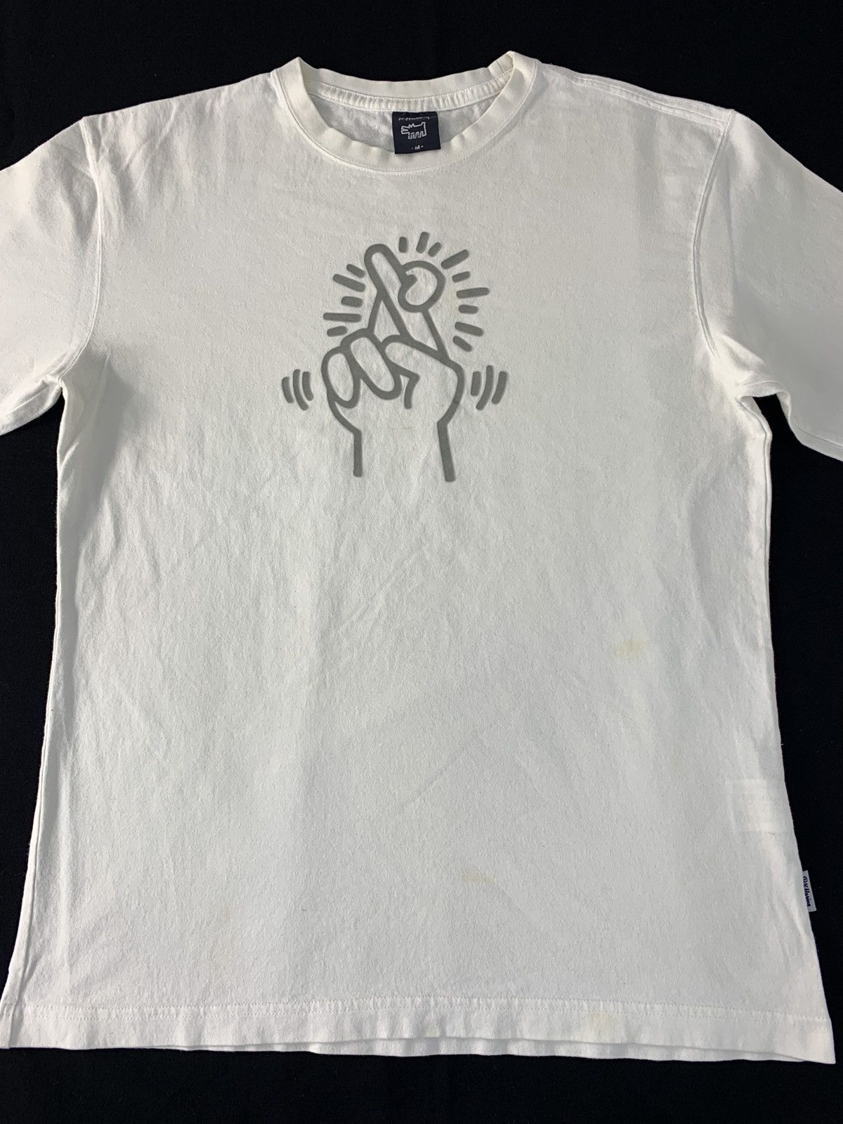 Keith Haring Keith Haring Folded Peace Finger Logo Sign Printed Tee Size US M / EU 48-50 / 2 - 3 Thumbnail