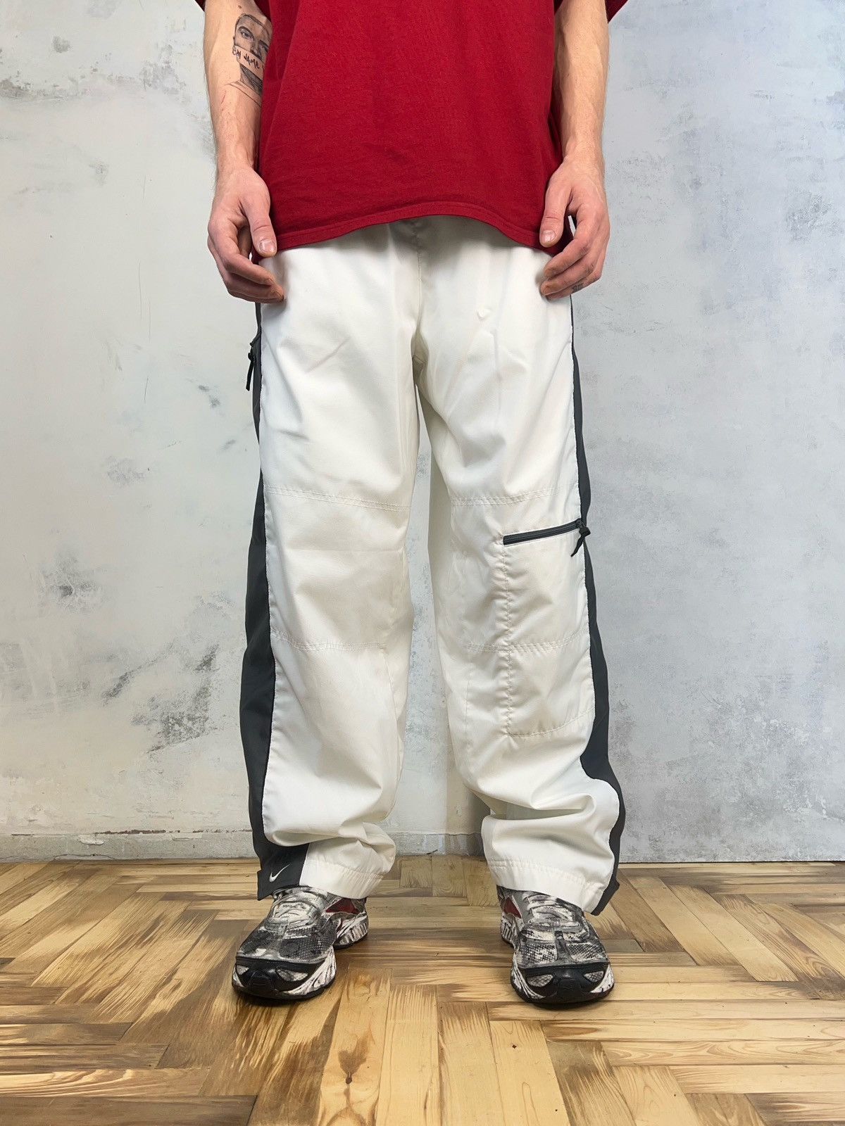 Vintage Vintage Nike Jogger Pants Size M - L Size US 32 / EU 48 - 2 Thumbnail