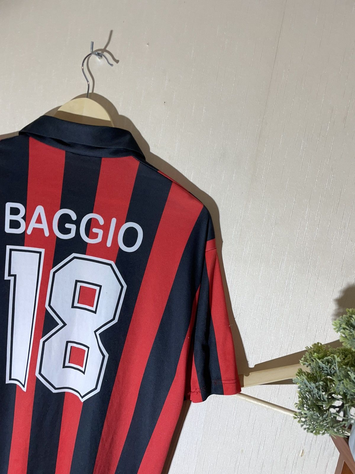Vintage Baggio #18 Milan retro y2k jersey 90s Size US XL / EU 56 / 4 - 3 Thumbnail
