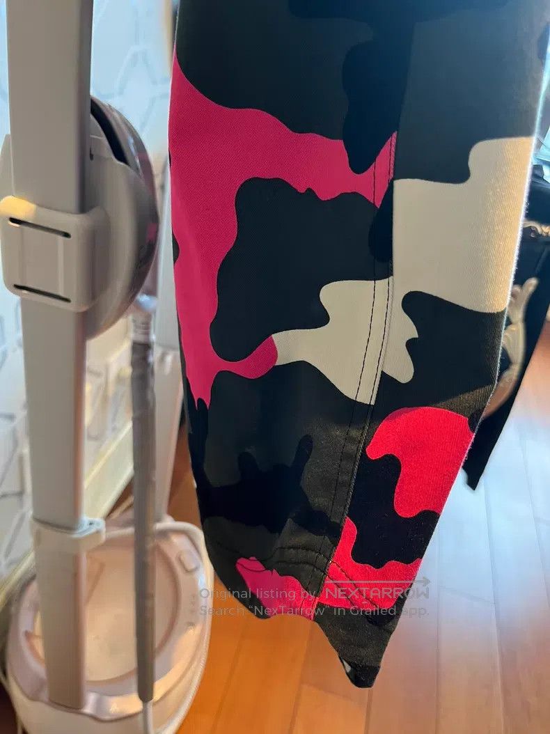 Valentino Valentino Classic pink camouflage full print shirt jacket Size US S / EU 44-46 / 1 - 9 Thumbnail