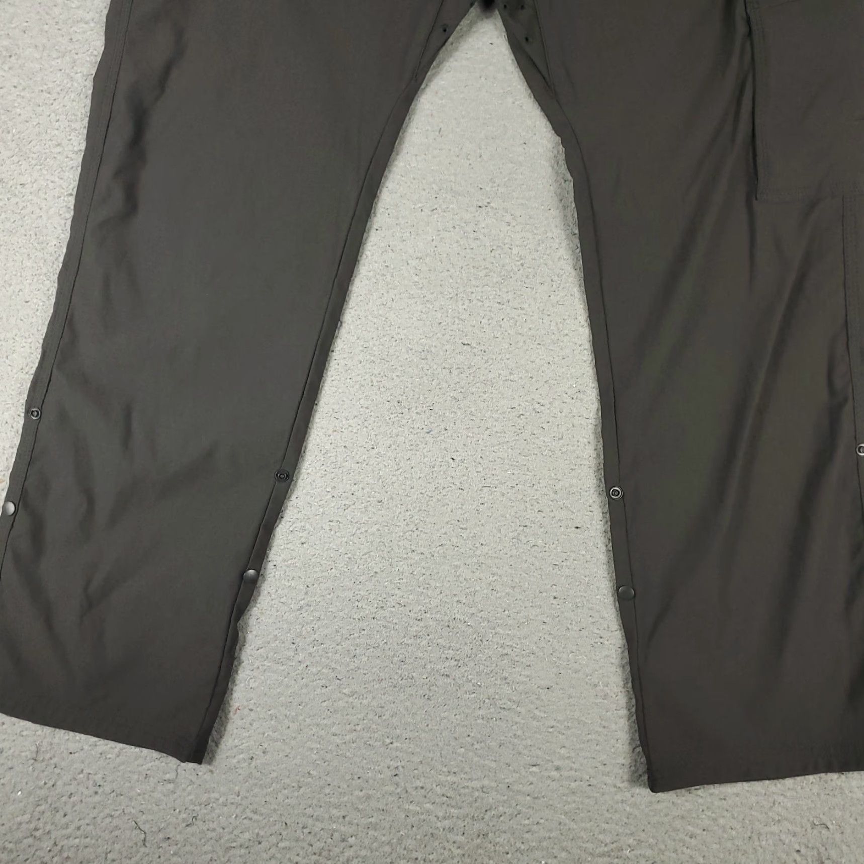 Prana prAna Pants Mens Size 36x30 Gray Nylon Stretch Cargo Relaxed Fit Trousers Size US 36 / EU 52 - 3 Thumbnail