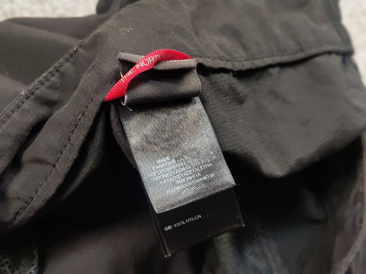 The North Face Vintage 90's The North Face Cargo Black Track Pants x Shorts Size US 32 / EU 48 - 15 Thumbnail