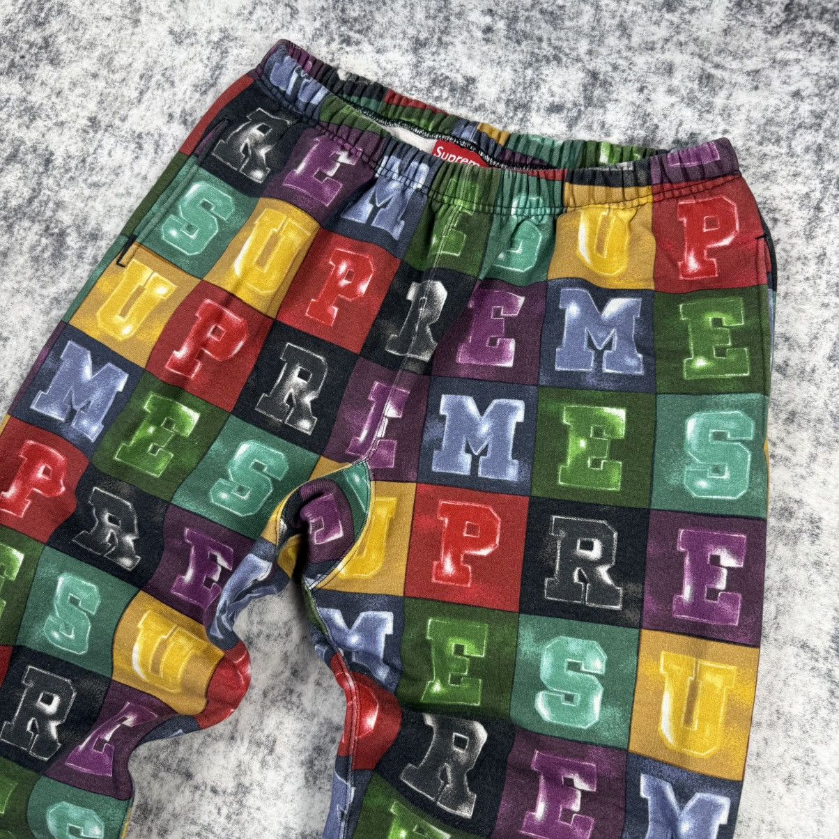 Supreme Supreme FW20 Blocks Monogram Sweatpants Size US 32 / EU 48 - 2 Thumbnail