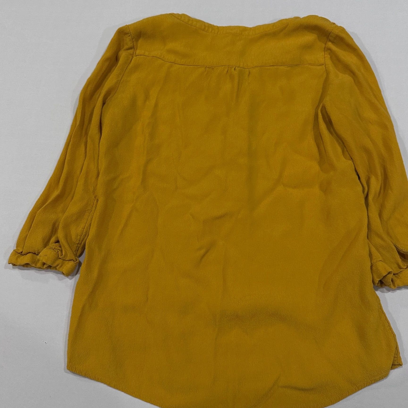 Banana Republic Banana Republic Tunic Blouse XS Petites Yellow Henley 3/4 Sleeve MISSING BUTTONS Size XS / US 0-2 / IT 36-38 - 4 Thumbnail