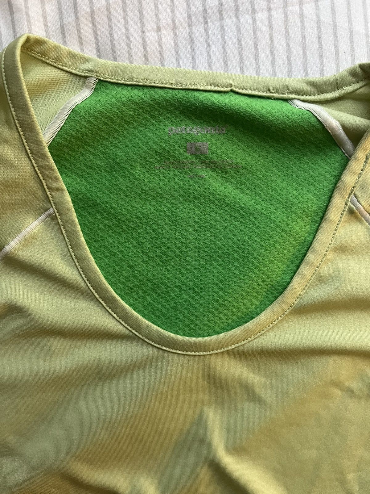 Patagonia Vibrant Y2K Paneled Sports Top Size M / US 6-8 / IT 42-44 - 2 Thumbnail