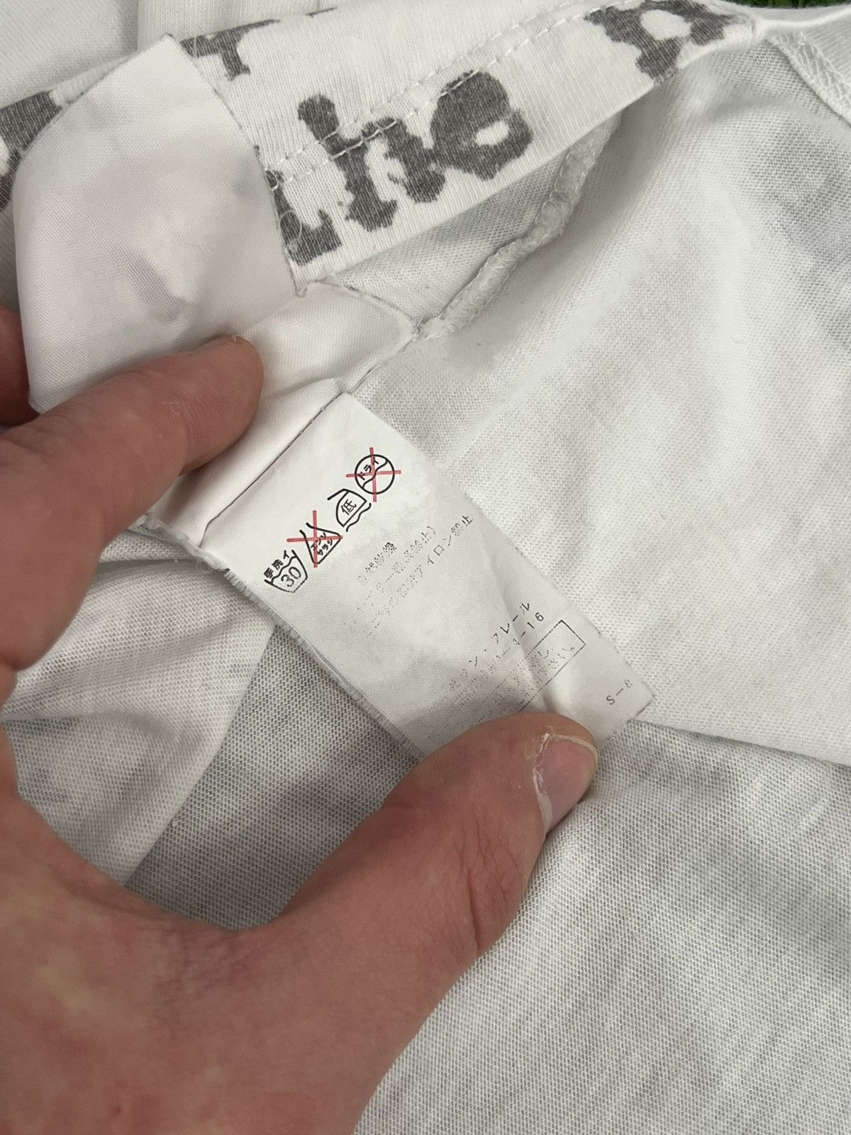 Raf by Raf Simons RAF BY RAF SIMONS LONG SLEEVE HOW TO PROTECT YOURSELF Size US XS / EU 42 / 0 - 10 Thumbnail