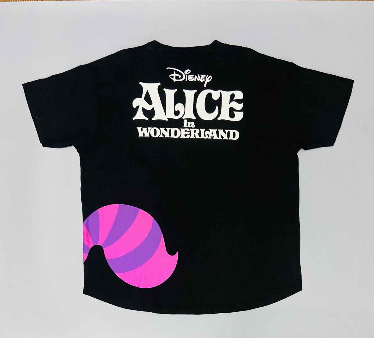 Disney Cheshire Cat Disney's Alice in Wonderland. Size US L / EU 52-54 / 3 - 4 Thumbnail