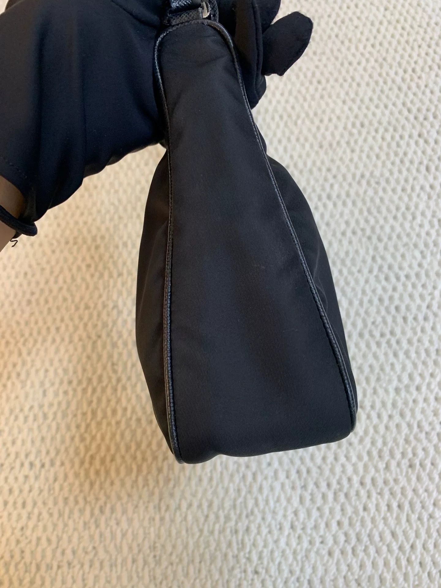 Prada Prada Re-Edition 2005 Small Hobo Bag Size ONE SIZE - 4 Thumbnail