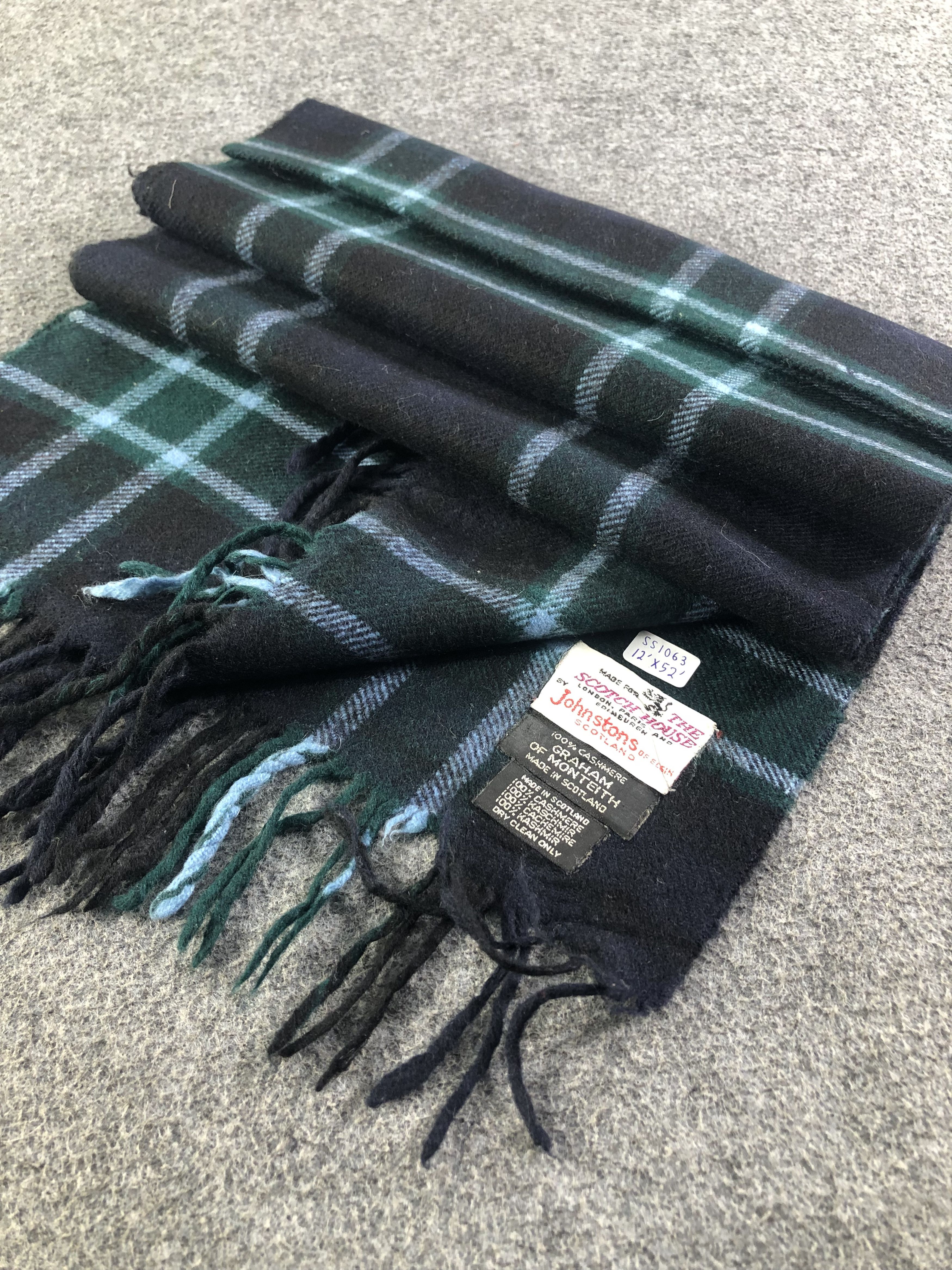 Johnstons Of Elgin Johnstons Of Elgin Cashmere Scarf / Muffler / Neckwear Size ONE SIZE - 3 Thumbnail