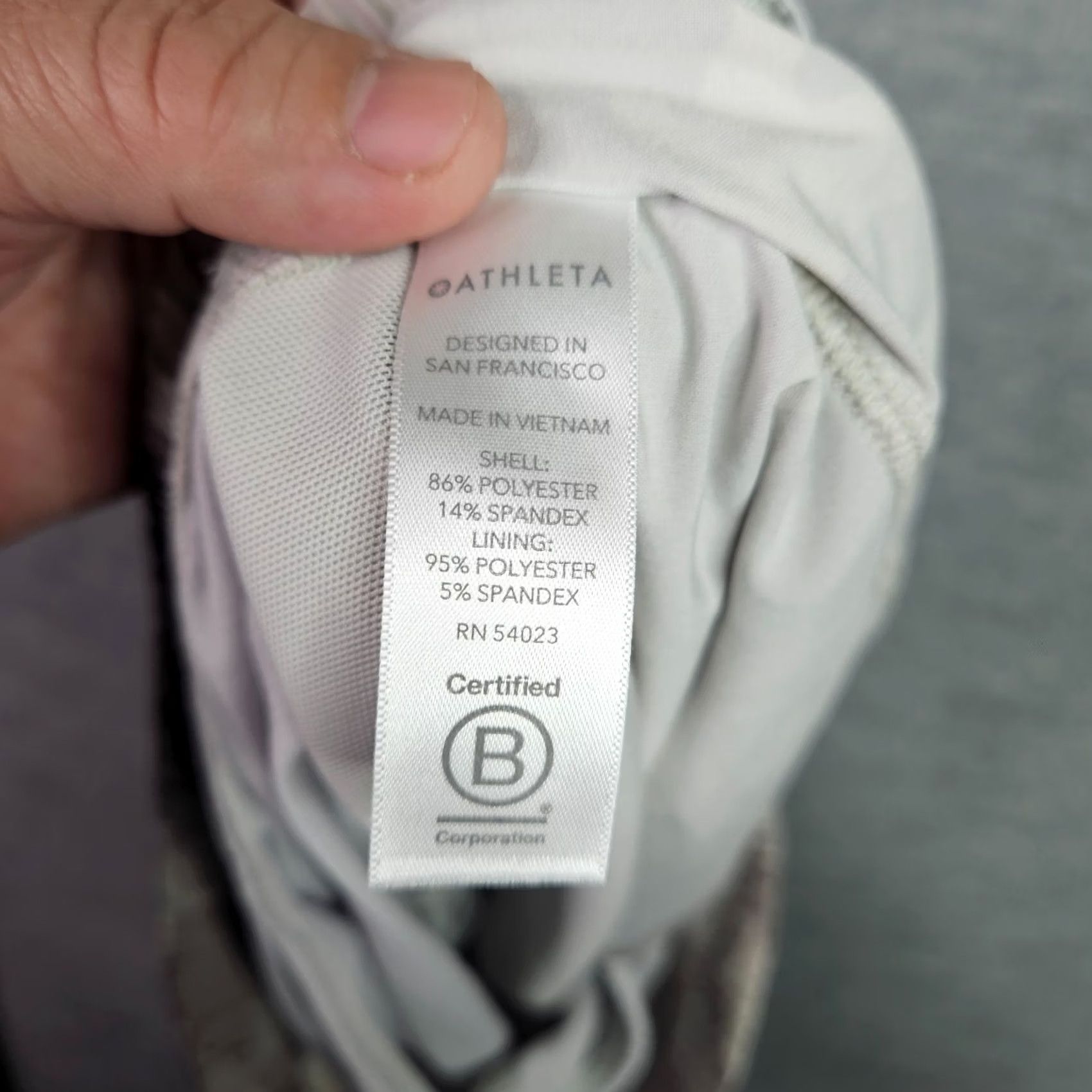 Athleta Athleta Hustle 3" Camo Printed Women's Workout Shorts Size S Athletic, Multicolor, Drawstring, Elastic Waist, Regular Fit, Polyester Size 28" / US 6 / IT 42 - 6 Thumbnail
