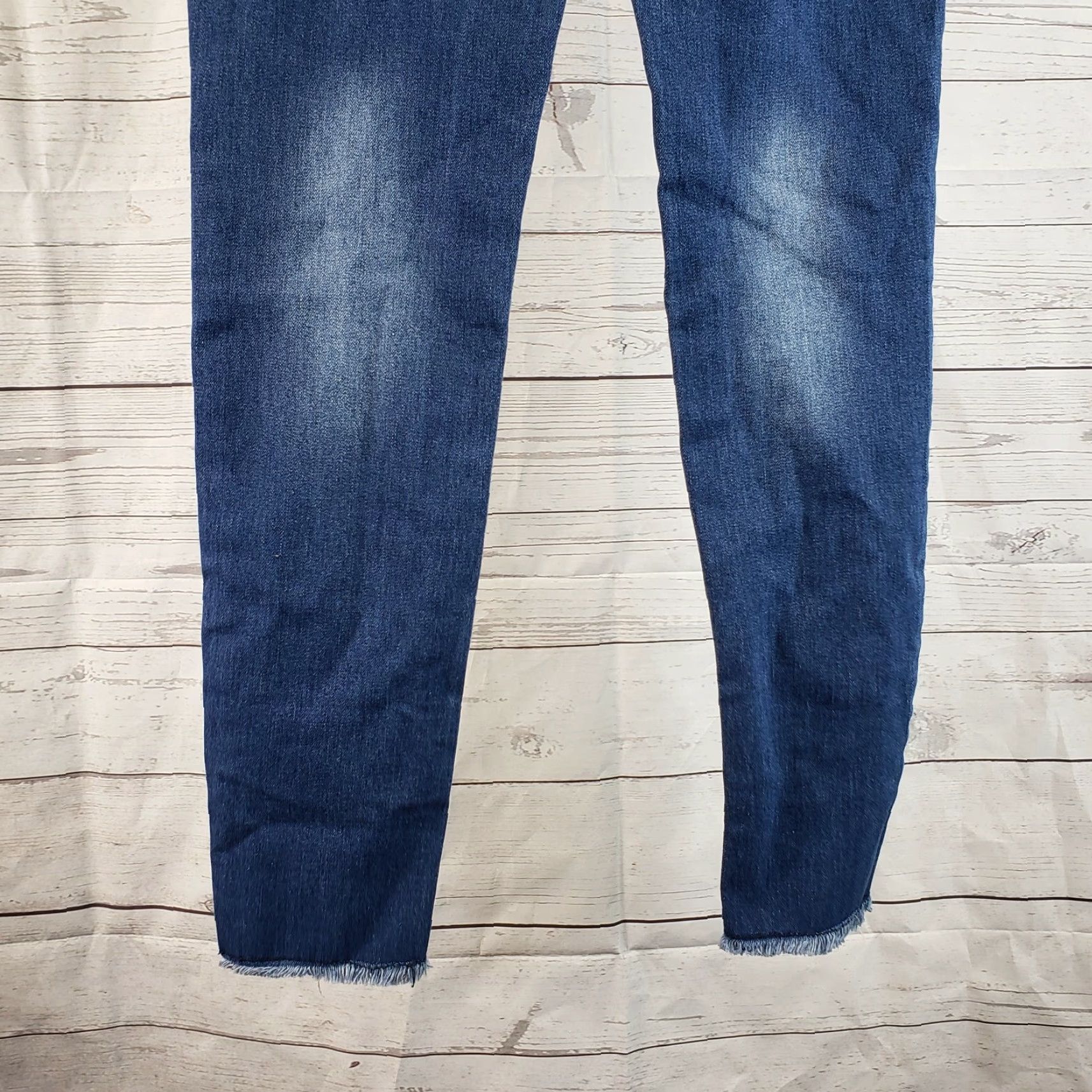 Vintage Ranbeeri Womens Skinny Jeans Sz 26 Floral Embroidered Raw Hem Low Rise Denim Cotton Blend Vintage Not Applicable Size 26" / US 2 / IT 38 - 4 Thumbnail