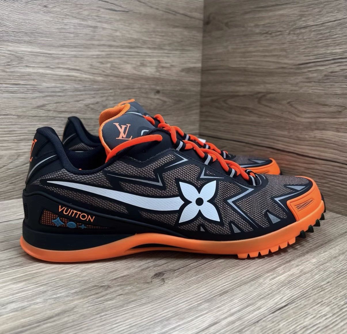 Louis Vuitton Louis Vuitton Sprint Grey & Orange Sneakers J41 Size US 9 / EU 42 - 4 Thumbnail